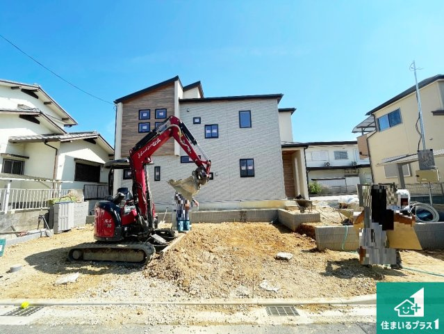 川西市水明台　第4期　新築一戸建ての外観|周辺は落ち着いた街並みの住宅地！子育てがしやすい住環境です！まだ未完成ですが、現地でしかわからない事もございます。是非一度ご覧ください。