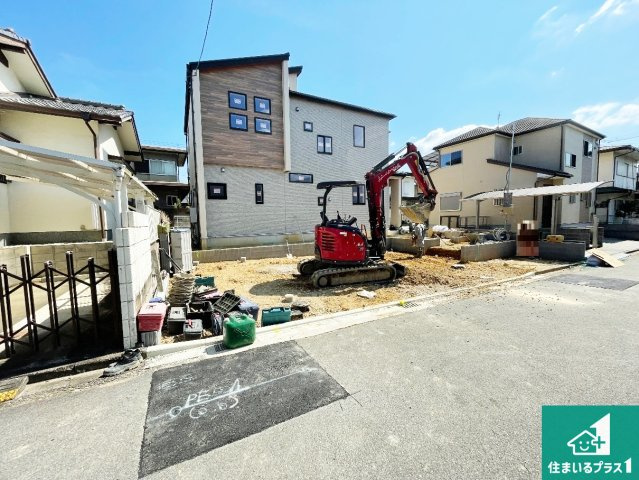 川西市水明台　第4期　新築一戸建ての前面道路含む現地写真|車通りの少ない前面道路！お子様がいらっしゃるご家族でも安心！