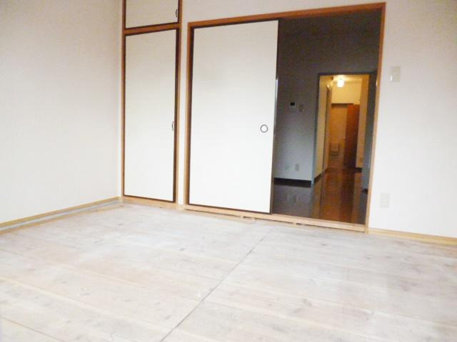 ラフォーレ中浦和Ⅱの居間・リビング