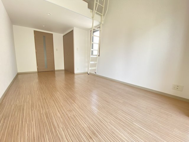 ハイムラポール松屋町の居間・リビング