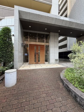 グランアッシュ梅田ヴィークス　豊崎小学校区のエントランス|グランアッシュ梅田ヴィークス　エントランス