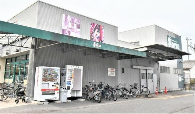 ラ・プランタンの周辺