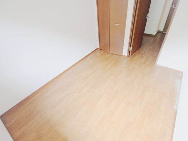 エイトトータス3番館の洋室
