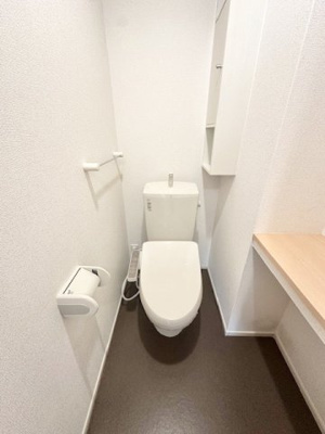 【トイレ】 | サンシャインフジⅢ | ゆったりとした空間のトイレです