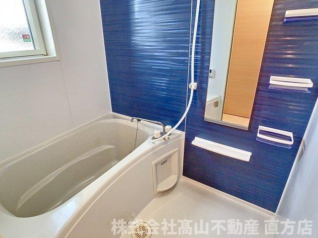 直方市大字感田のアパートの浴室