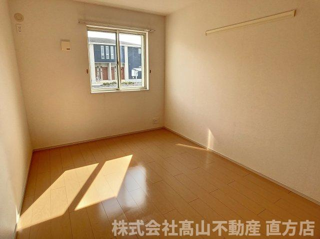 直方市大字感田のアパートの寝室