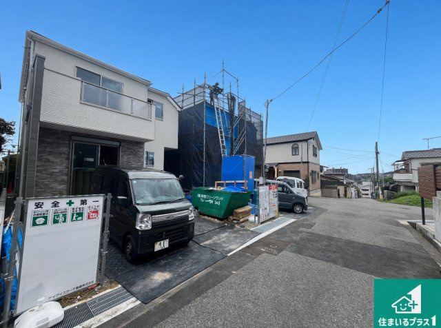 神戸市北区鈴蘭台北町　第2期　新築一戸建ての前面道路含む現地写真|周辺は落ち着いた街並みの住宅地！子育てがしやすい住環境です！まだ未完成ですが、現地でしかわからない事もございます。是非一度ご覧ください。