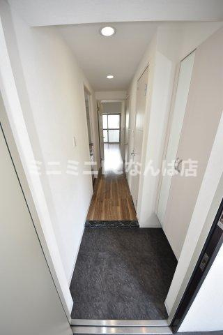 ノーブルスクエア新町の玄関