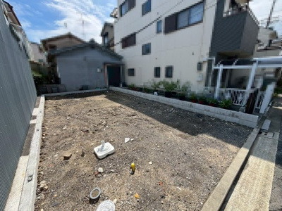 【外観】 | 六条通　新築一戸建 | トイレ１階と２階の２ヶ所あります！忙しい朝や家族の多いご家庭も安心ですね♪
