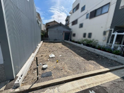 【外観】 | 六条通　新築一戸建 | 全室収納有♪綺麗な室内が保てますね！家族の思い出も大切にしまっておけますね♪
