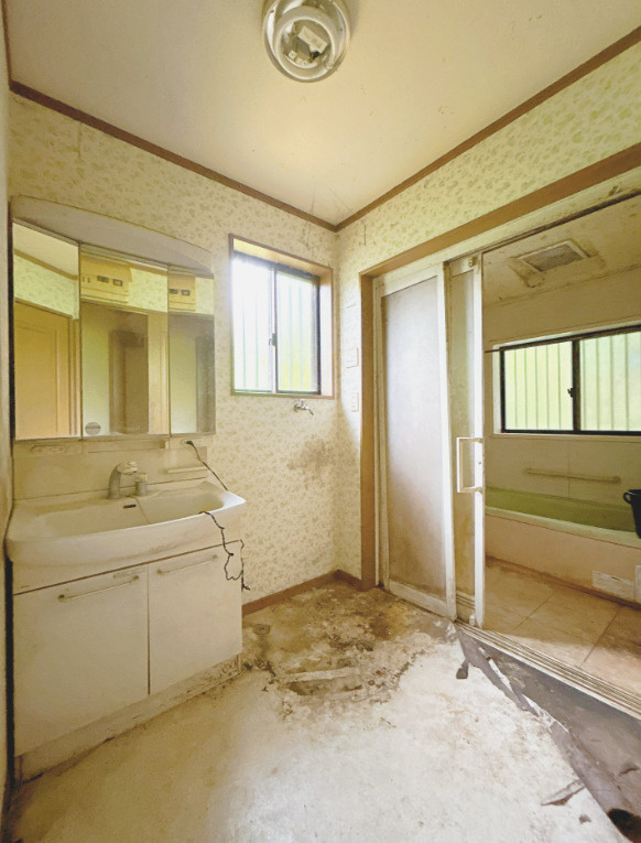 売中古戸建　富士市鵜無ケ淵の独立洗面台