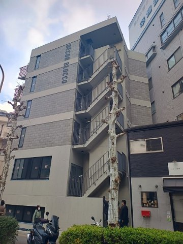 DECOR BLOCCO OYAMA Unoのエントランス
