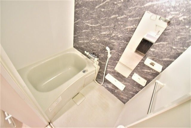 Ｓｏｌｉｄ名駅南の浴室
