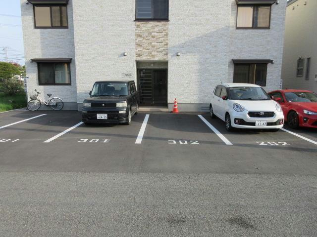 オルフェの駐車場