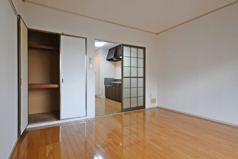 本庄市寿１丁目のアパートの収納