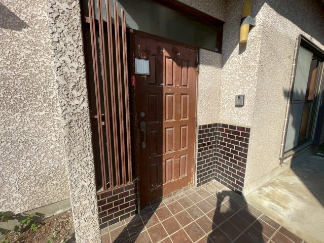 【玄関】 | 鴻巣市神明2丁目　中古戸建