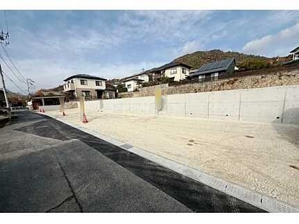 広島市安佐北区亀山５丁目　土地