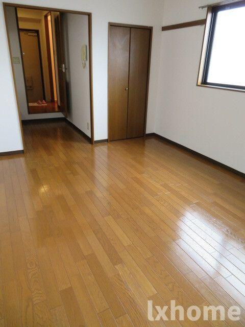 メゾンド・グラン・ブルーの居間・リビング|使いやすい居間です