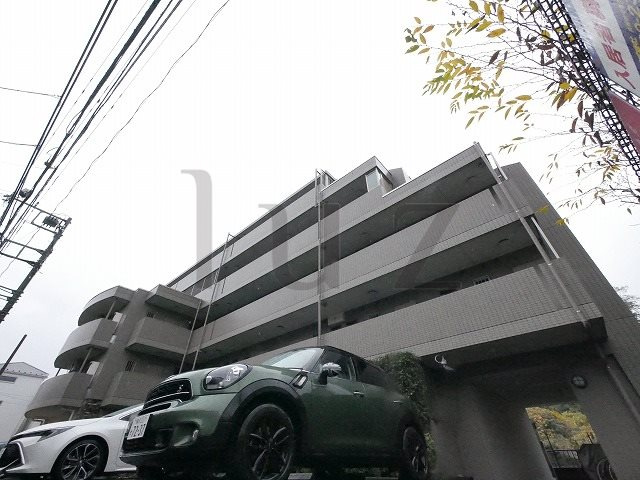 プラムフィールドの外観