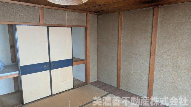 ６７１７１　各務原市那加琴が丘1丁目 中古住宅の和室