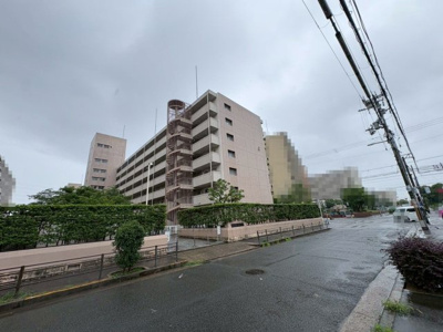 【外観】 | 新北島コーポ４号棟 | 【洗面台新調】ゆとりのある洗面室ですよ！朝の身支度もスムーズにできますね！