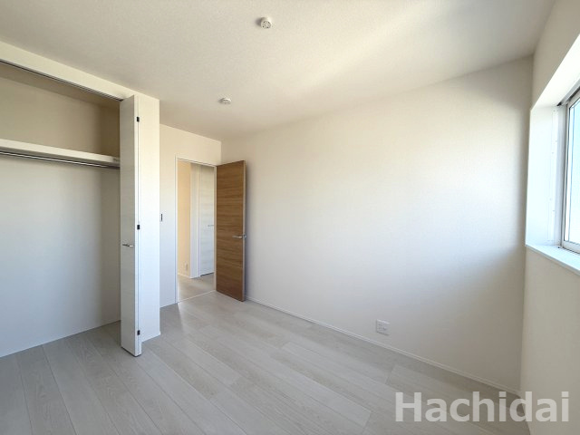 碧南市神有町1丁目　新築戸建＜4号棟＞の洋室|5.4帖右洋室