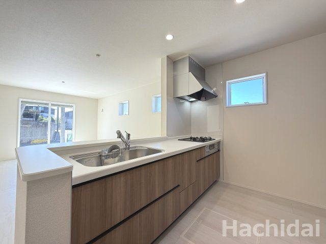 碧南市神有町1丁目　新築戸建＜4号棟＞のキッチン