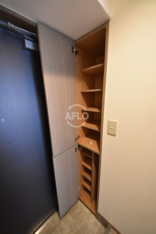 グランピア扇町の玄関|グランピア扇町　シューズボックス