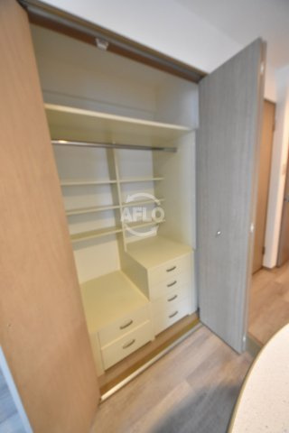 グランピア扇町の収納|グランピア扇町　クローゼット