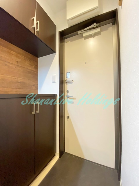 横浜市戸塚区戸塚町のアパートの玄関|お履き物が多い方にもおすすめ♪