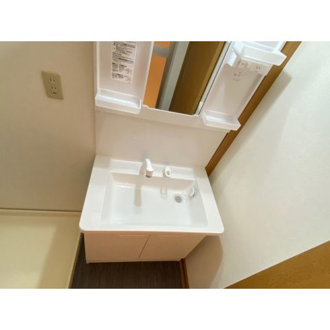 ファーストヒルズⅡの独立洗面台