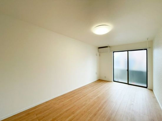 Pine　Da　Casa平沼の居間・リビング