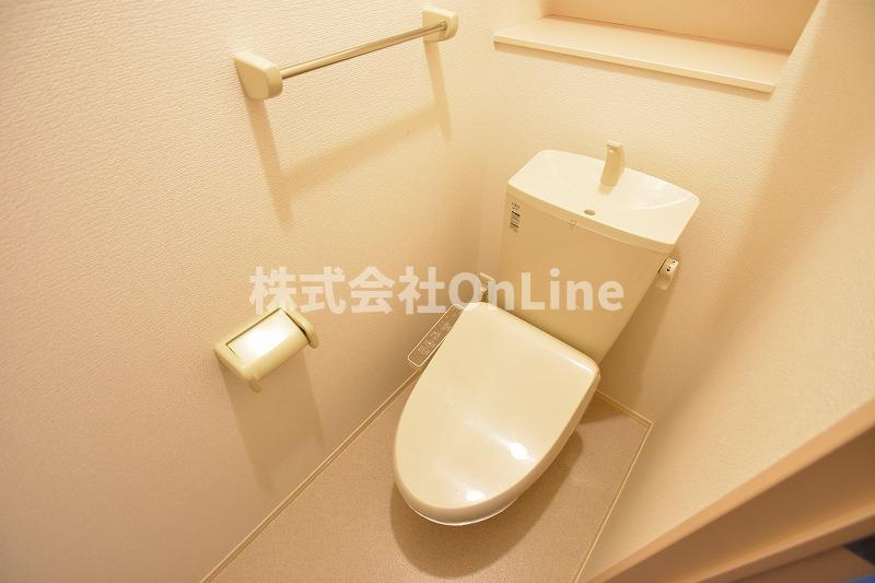 ラピスラズリのトイレ