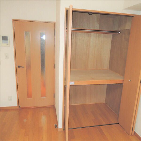 シャテロハイツ弐番館の収納