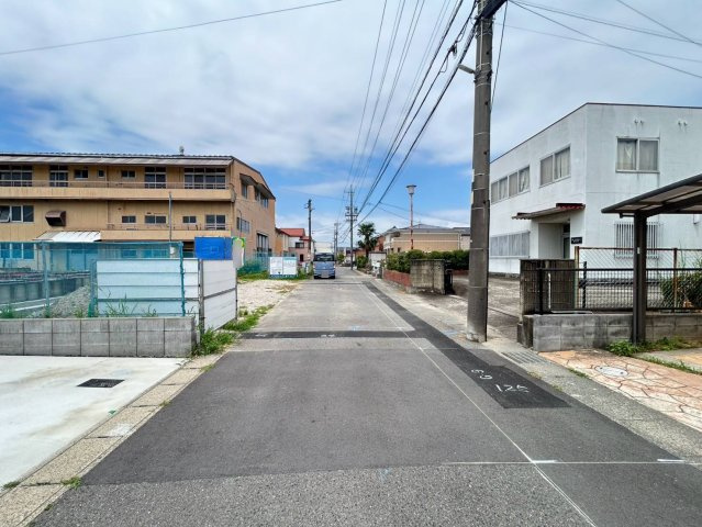 リーブルガーデン　一宮市奥町公園西　全4区画分譲の前面道路含む現地写真|「現地（2026年8月4日）撮影」
■前面道路　
■ヤマダ不動産　株式会社リライフ