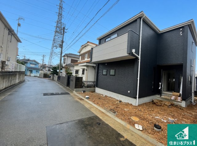 明石市魚住町金ケ崎　第2期　新築一戸建ての前面道路含む現地写真|周辺は落ち着いた街並みの住宅地！子育てがしやすい住環境です！まだ未完成ですが、現地でしかわからない事もございます。是非一度ご覧ください。