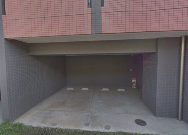 ブライズ亀戸の駐車場