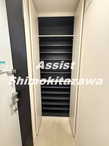 ＭＩ・メゾンの玄関