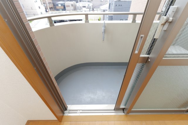 カラコレス篠崎のバルコニー