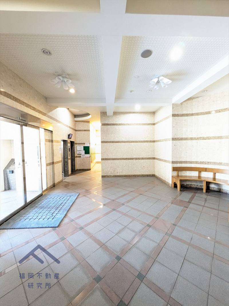 エバーライフ久留米中央Ⅱのエントランス