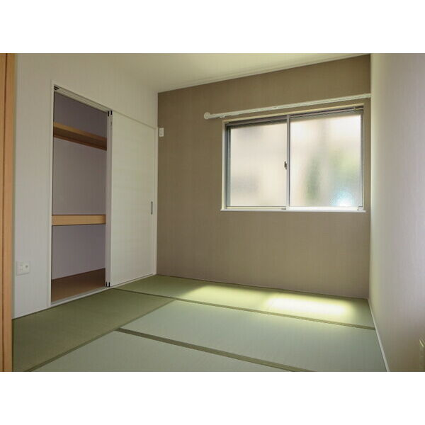 コーヨー様庄司田3丁目一戸建の和室