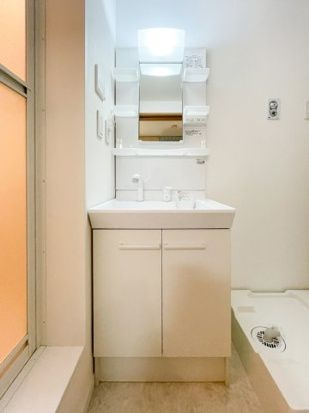 Pine　Da　Casa平沼の独立洗面台