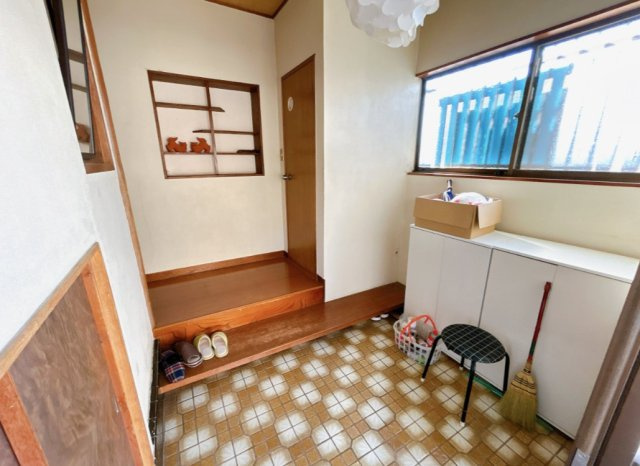 売中古戸建　富士宮市羽鮒の玄関