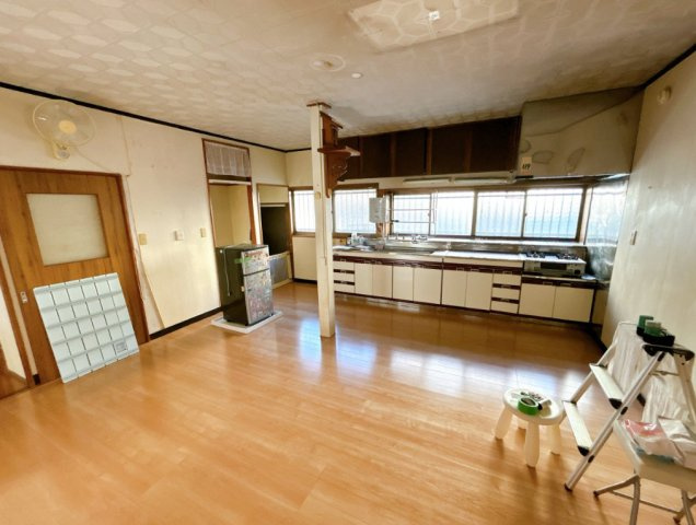 売中古戸建　富士宮市羽鮒の居間・リビング