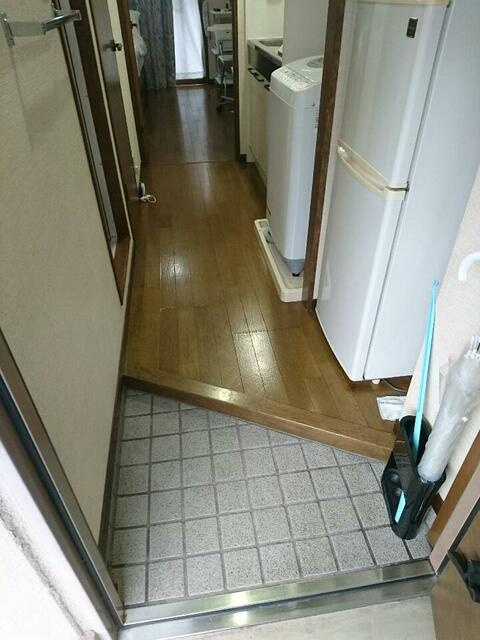 川崎市麻生区上麻生３丁目の賃貸マンションの玄関