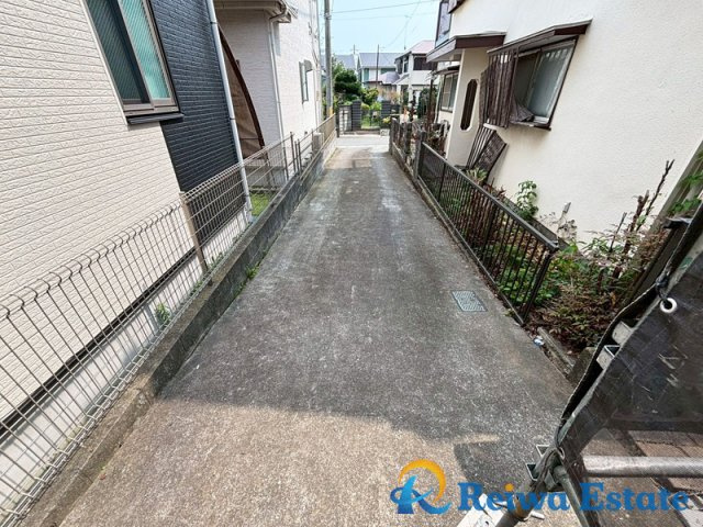 中古戸建　高座郡寒川町倉見の駐車場