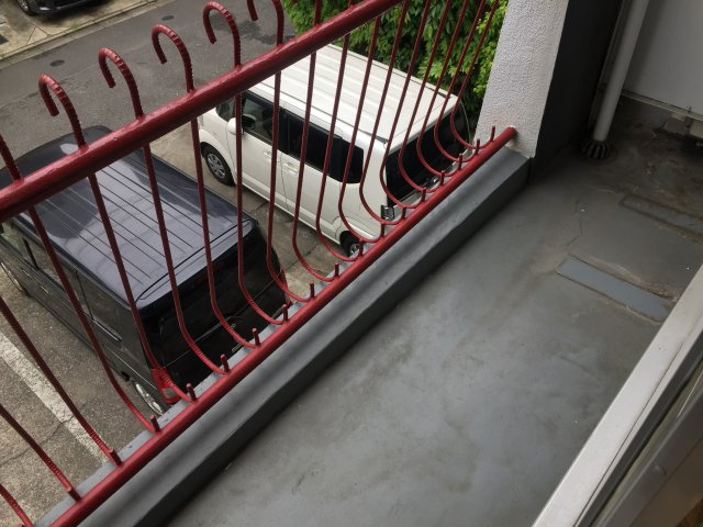 川出マンションのバルコニー