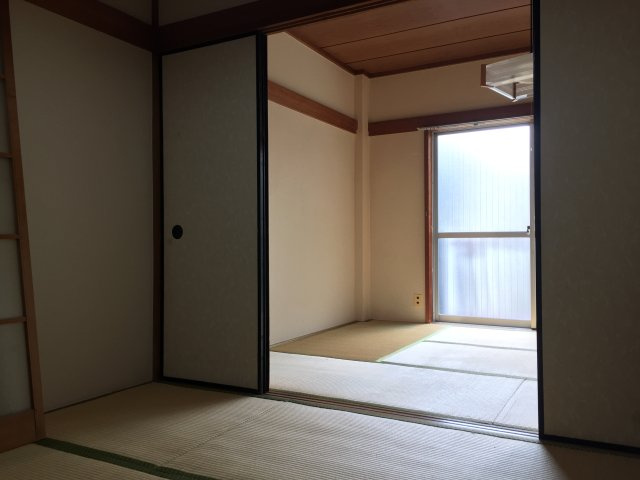 川出マンションの寝室