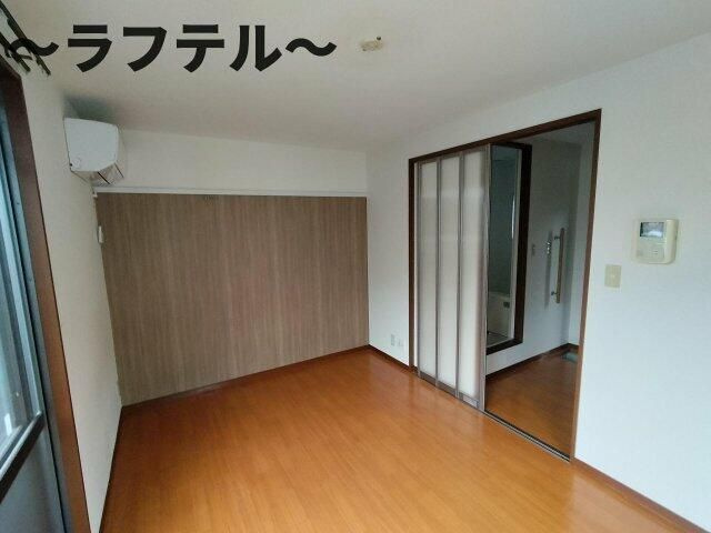 カーサビアンコの居間・リビング