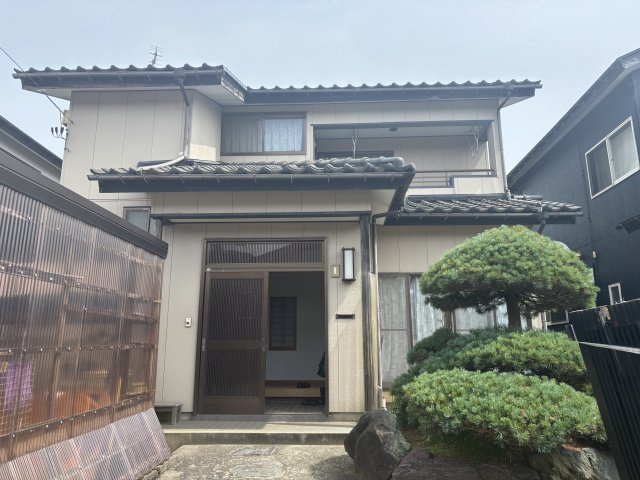 見附市緑町　土地建物